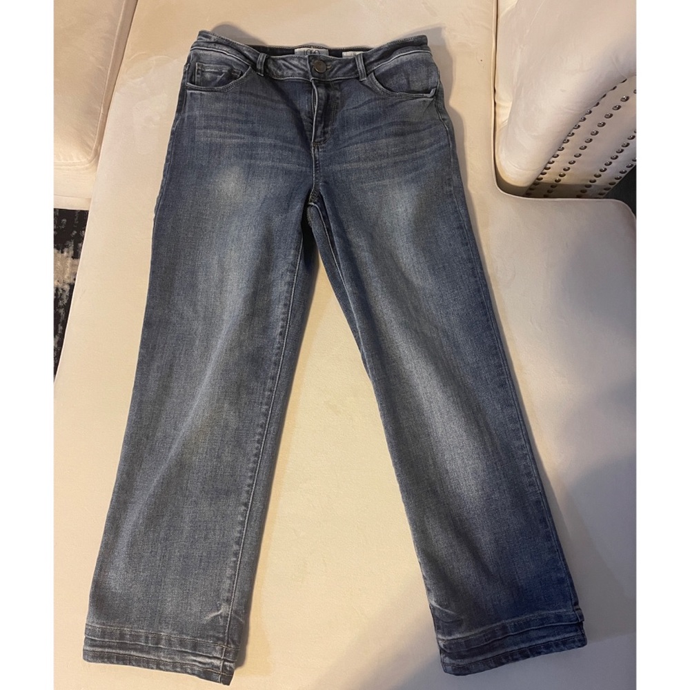 Ladies LOGO crop jeans size 6